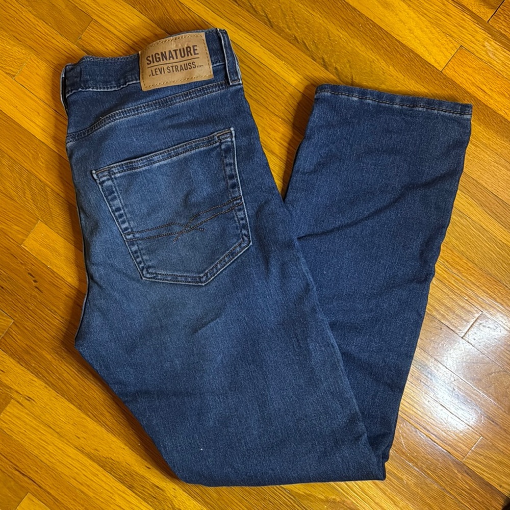 Levi's Blue Relaxed Jeans Classic Style